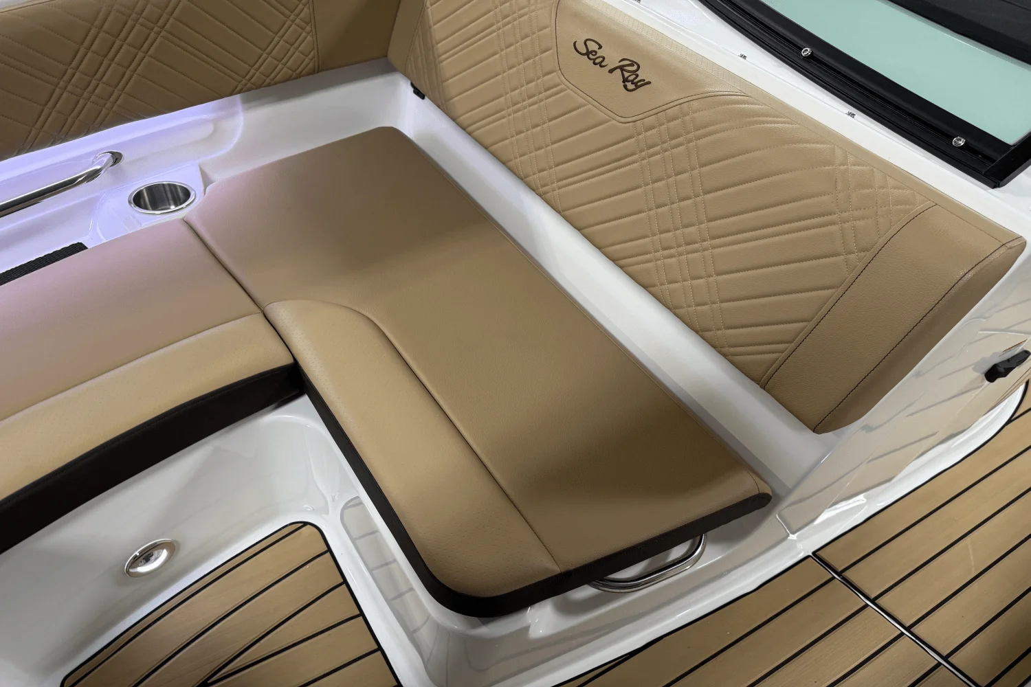 2026 Sea Ray SDX 230 Outboard Image Thumbnail #86