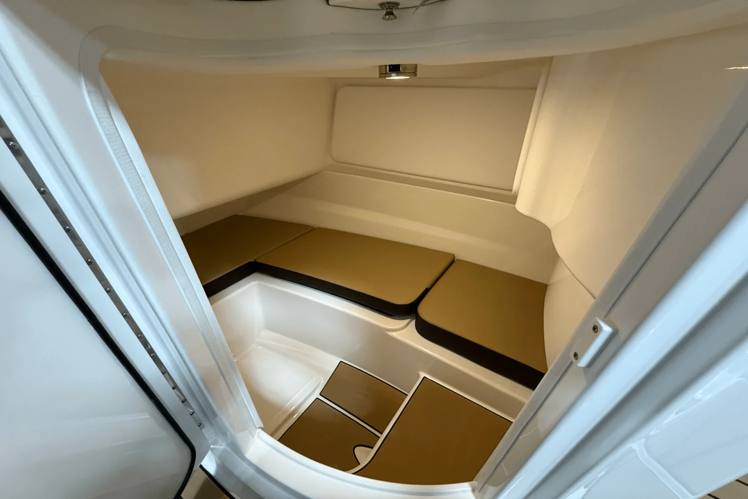 2026 Sea Ray SDX 230 Outboard Image Thumbnail #59