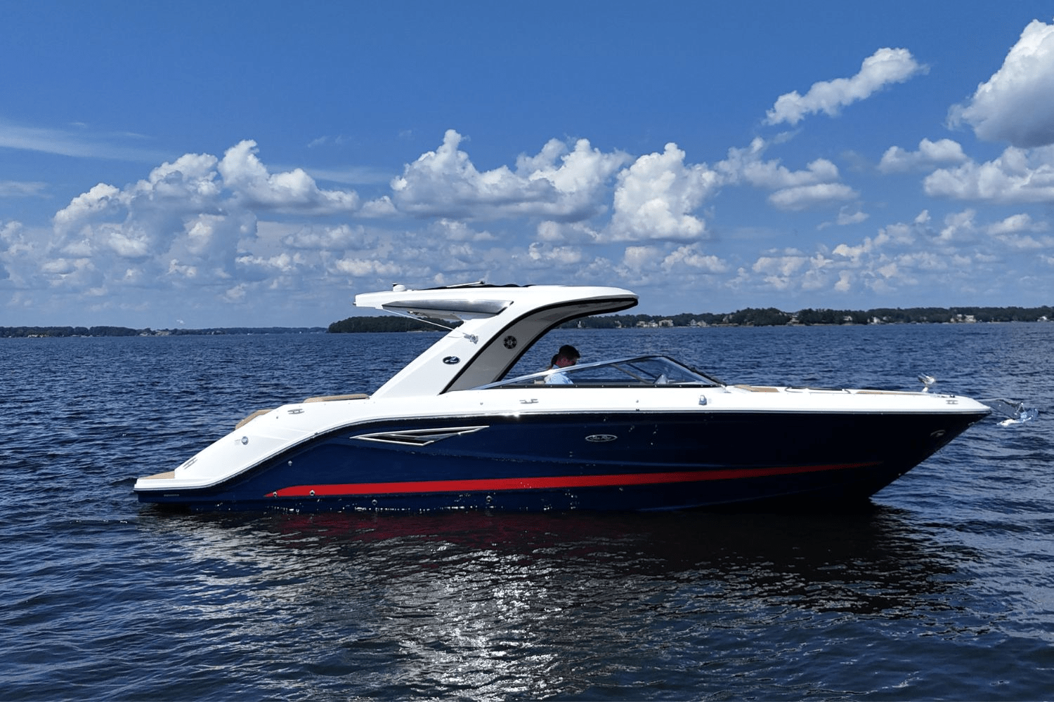 2026 Sea Ray SLX 310 Image Thumbnail #8