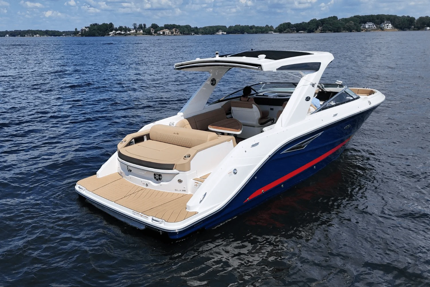 2026 Sea Ray SLX 310 Image Thumbnail #10