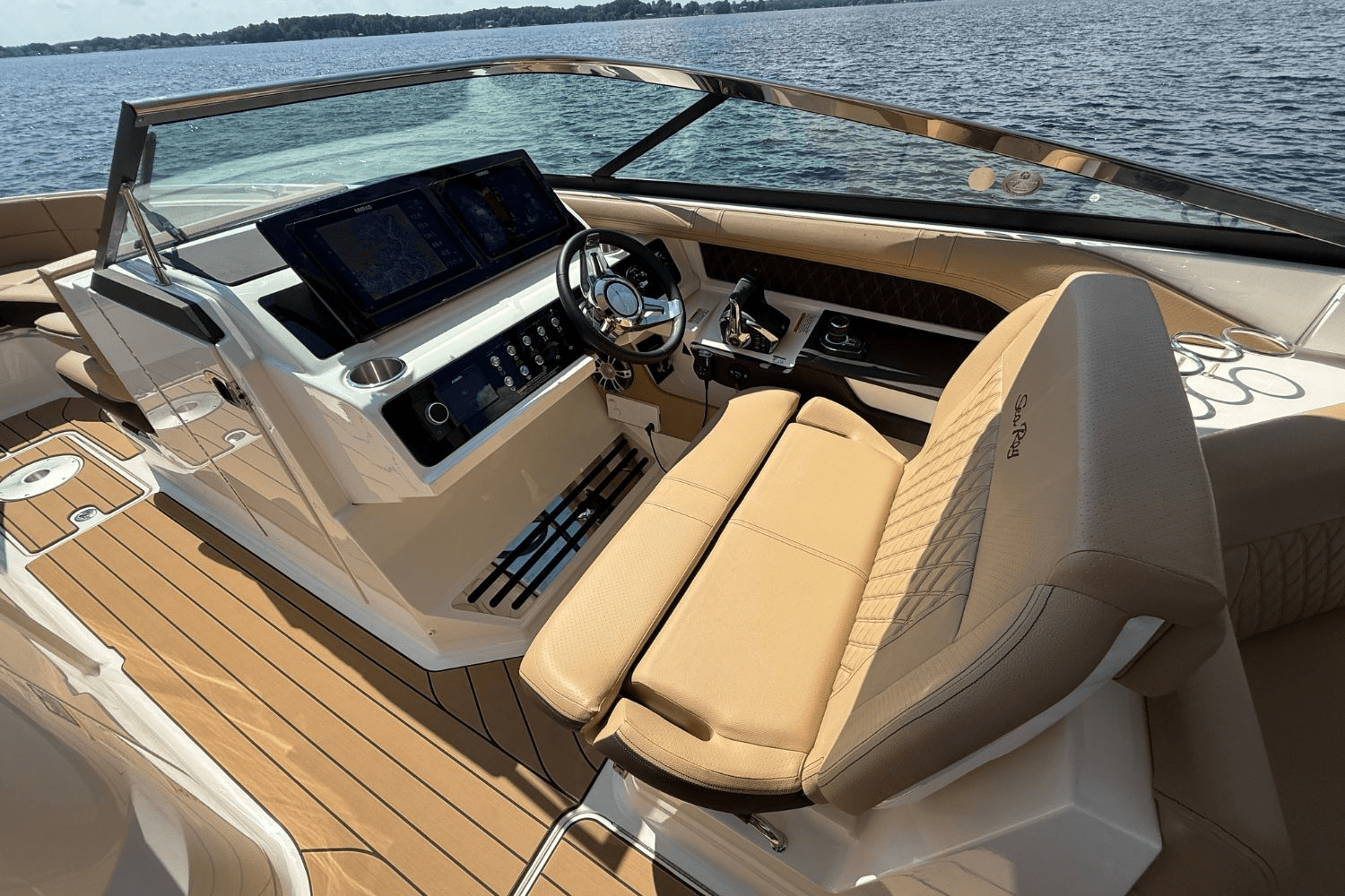 2026 Sea Ray SLX 310 Image Thumbnail #20