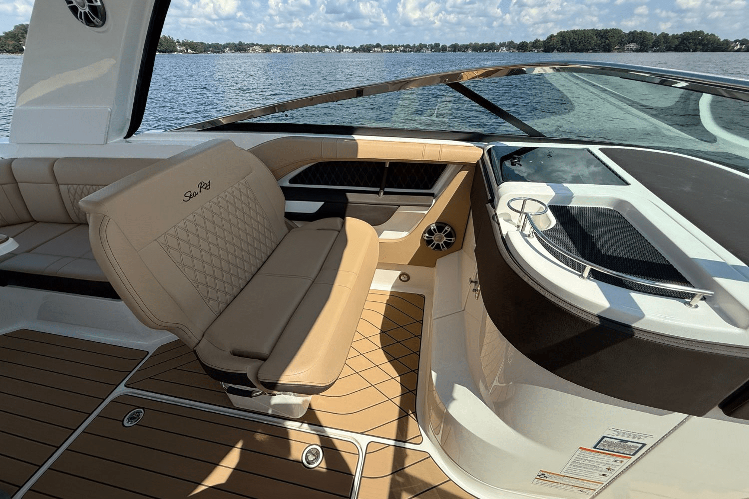 2026 Sea Ray SLX 310 Image Thumbnail #17