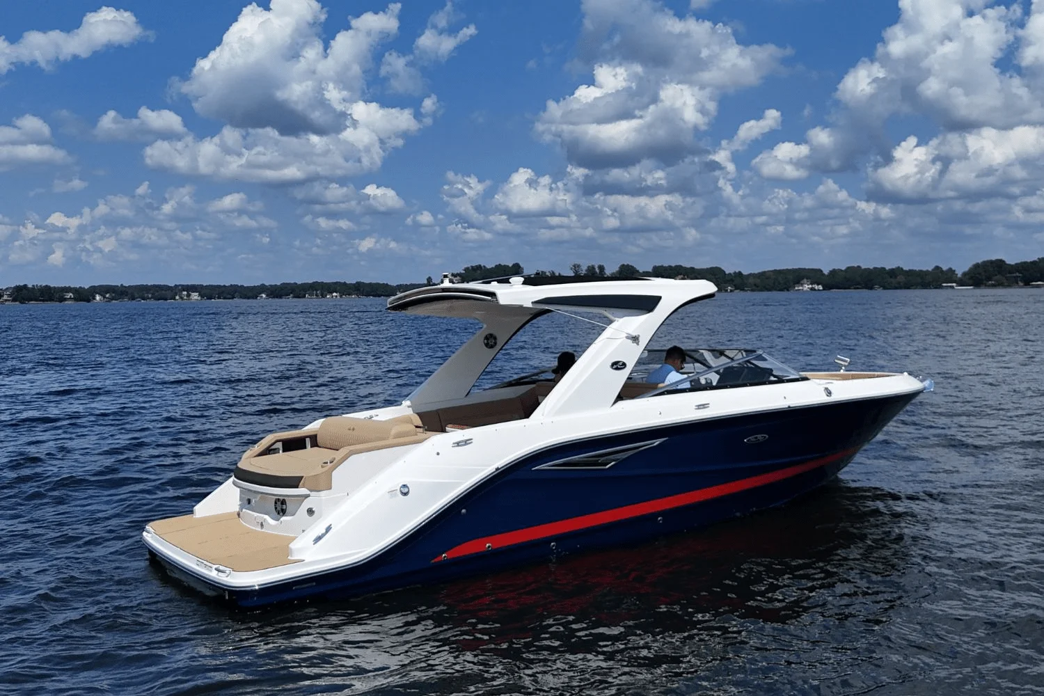 2026 Sea Ray SLX 310 Image Thumbnail #9