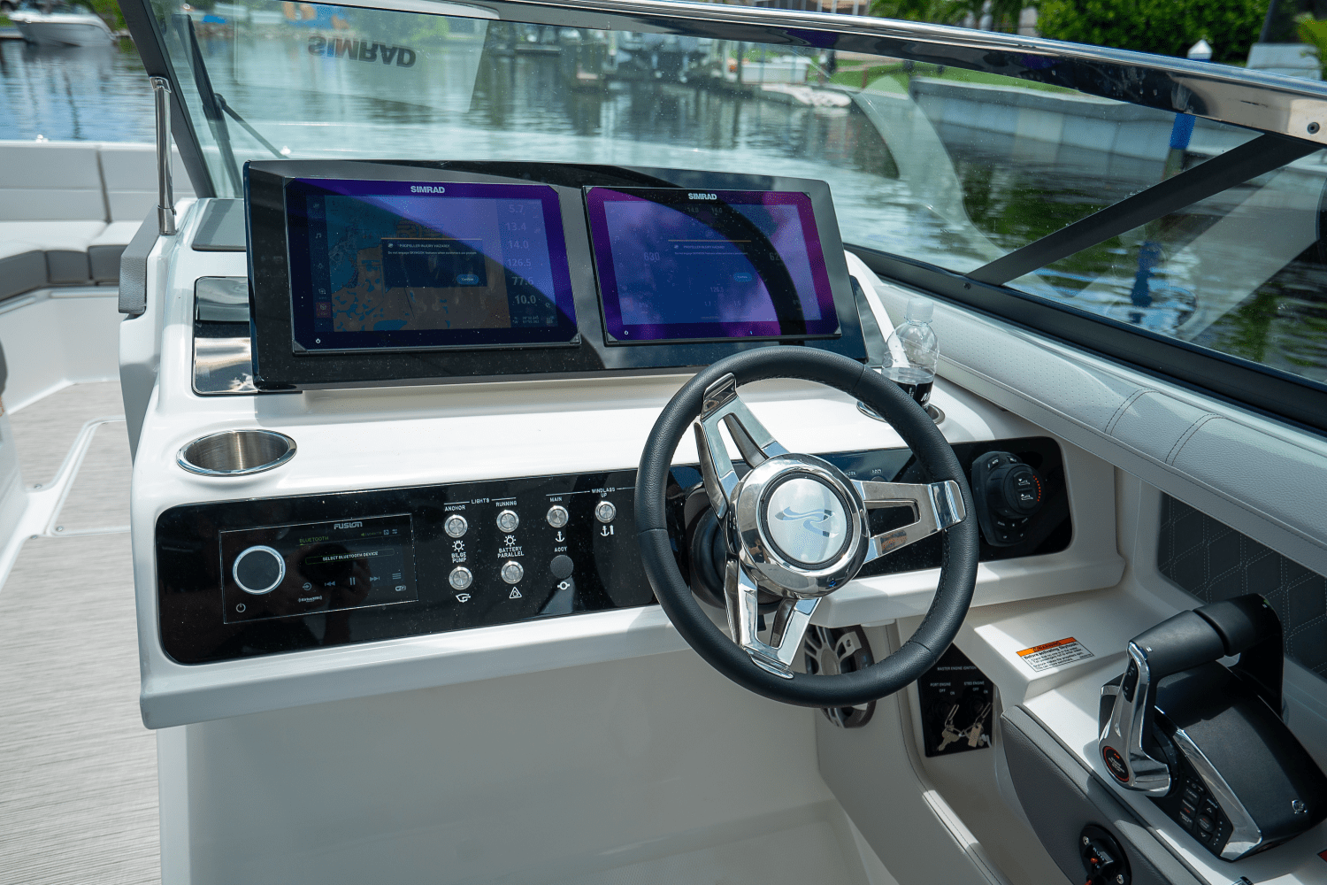 2026 Sea Ray SLX 310 Outboard Image Thumbnail #15