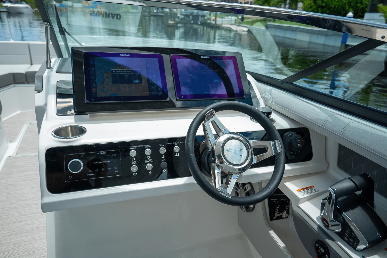 2026 Sea Ray SLX 310 Outboard Image Thumbnail #15