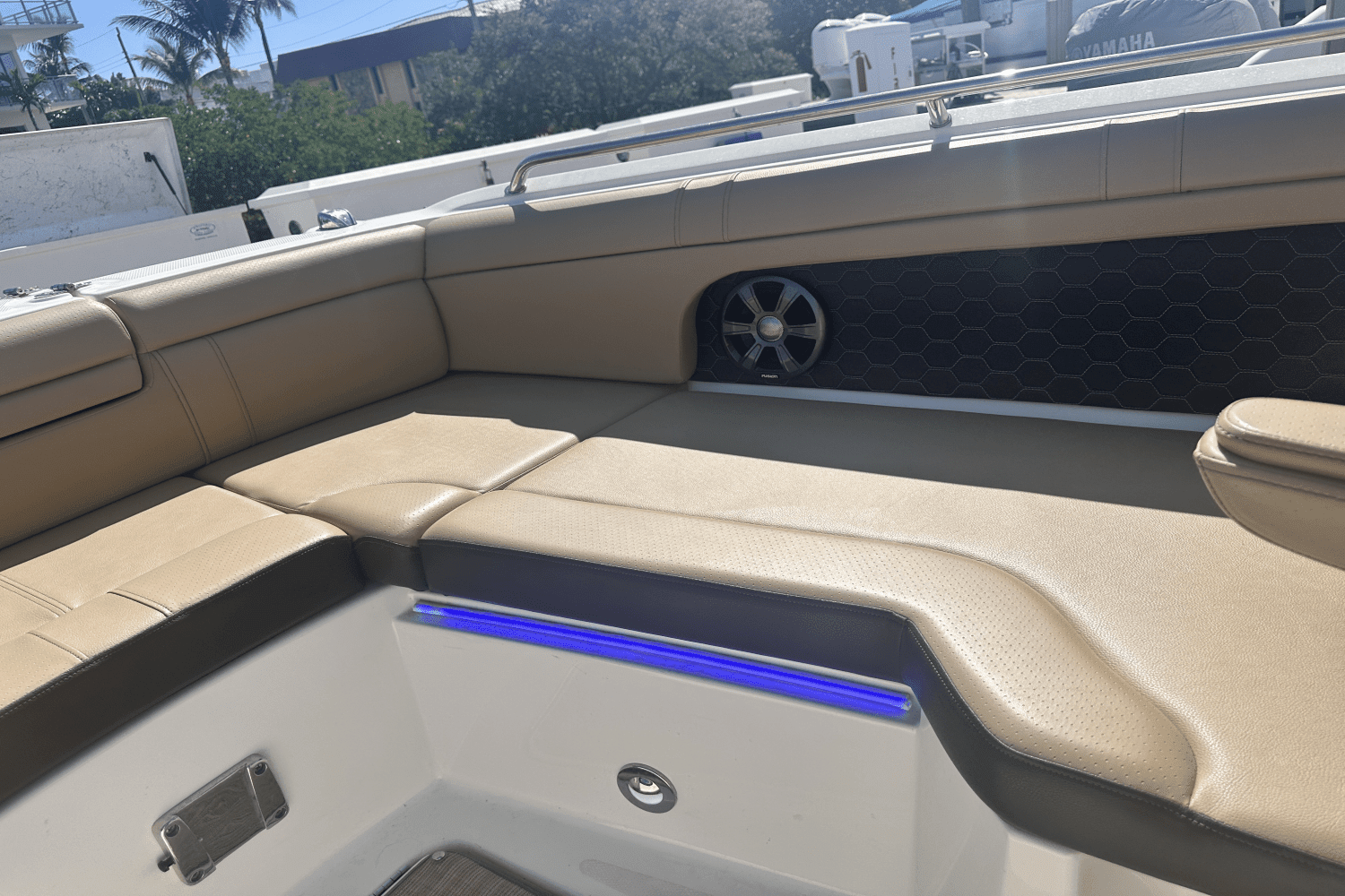 2019 Sea Ray 270 SDX OUTBOARD Image Thumbnail #7