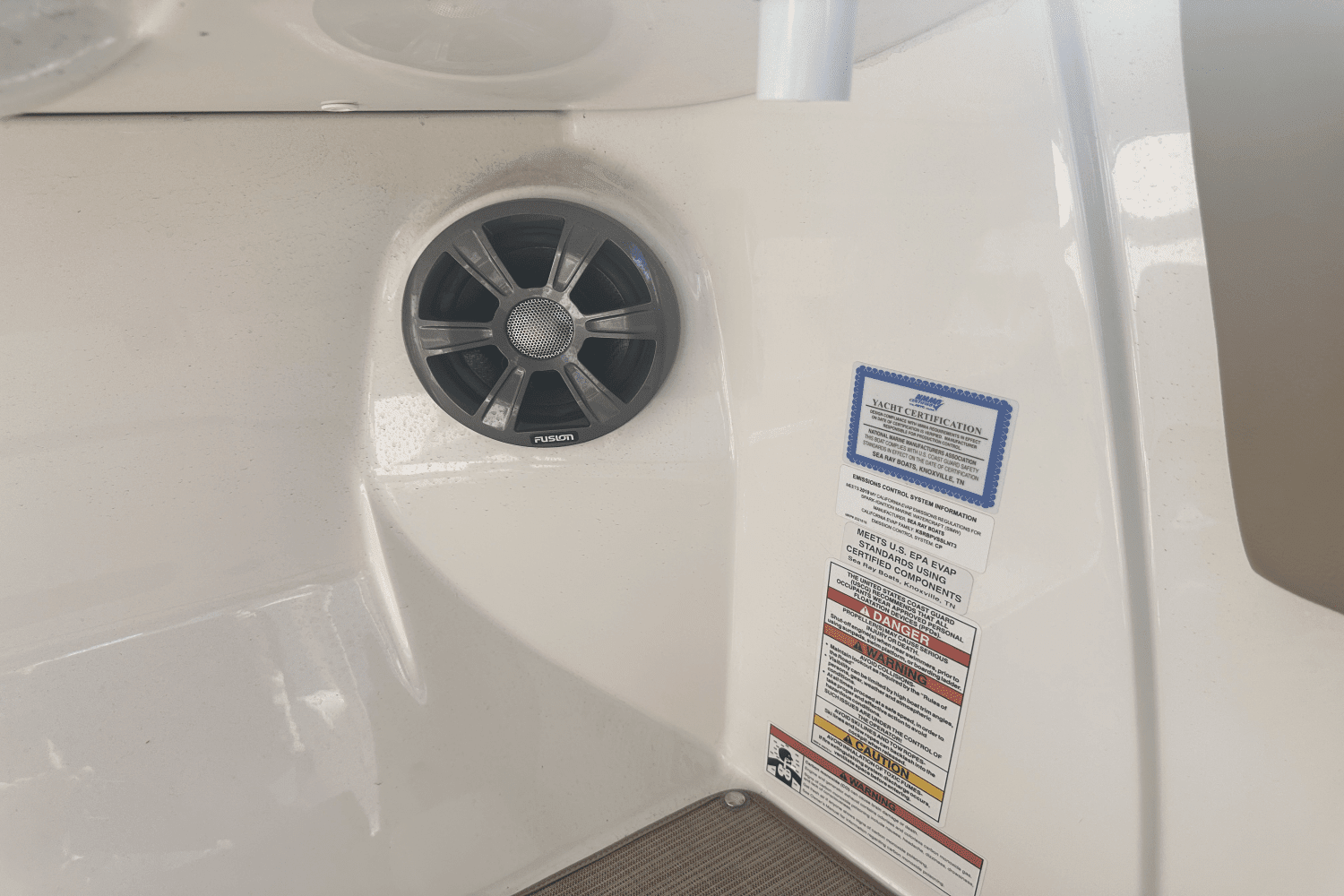 2019 Sea Ray 270 SDX OUTBOARD Image Thumbnail #24