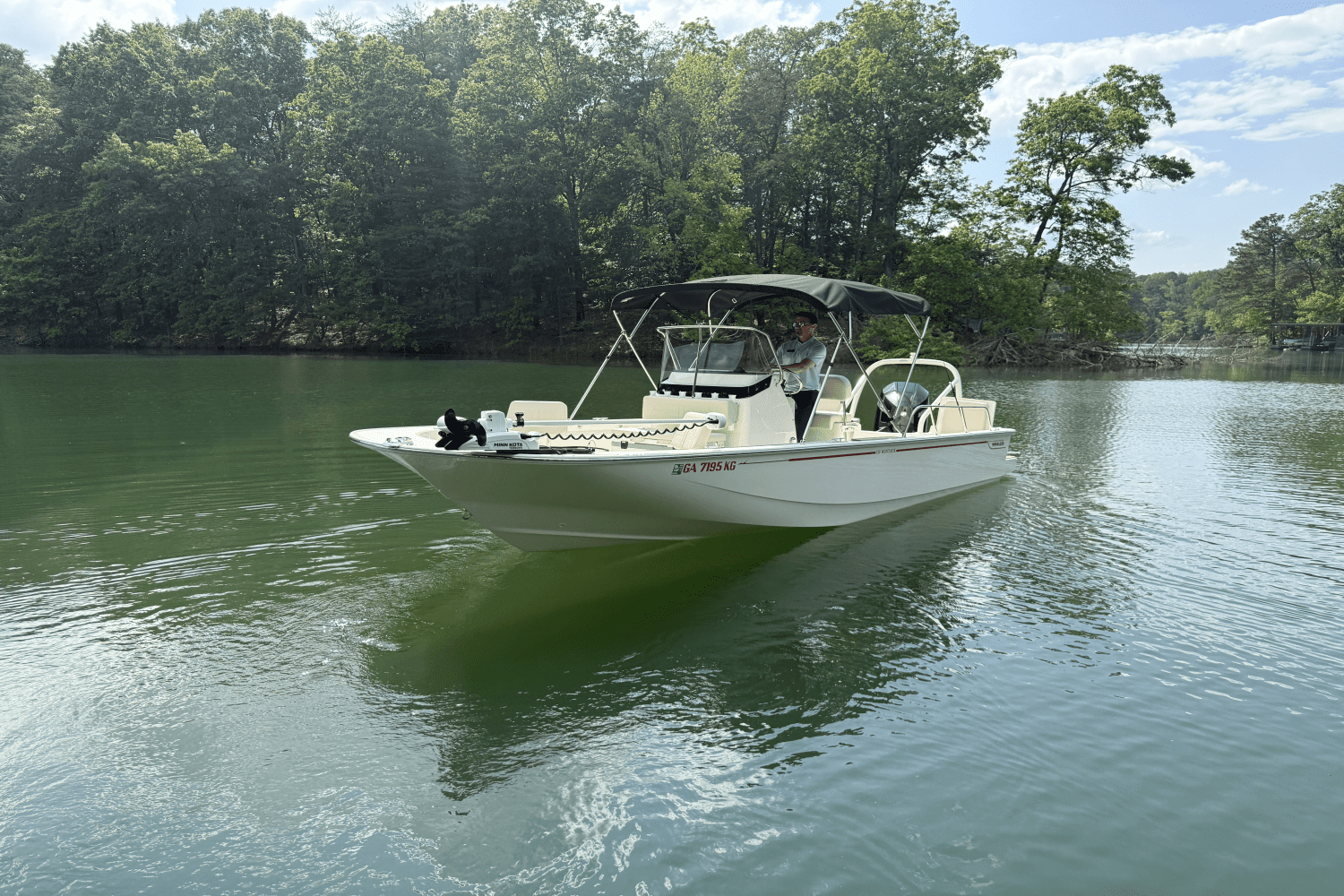 2024 Boston Whaler 210 MONTAUK Image Thumbnail #1