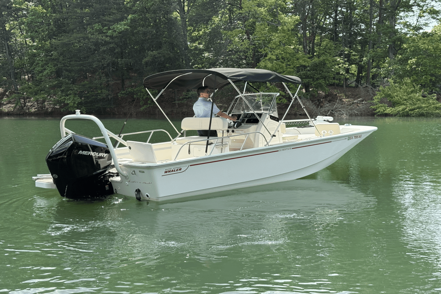 2024 Boston Whaler 210 MONTAUK Image Thumbnail #10