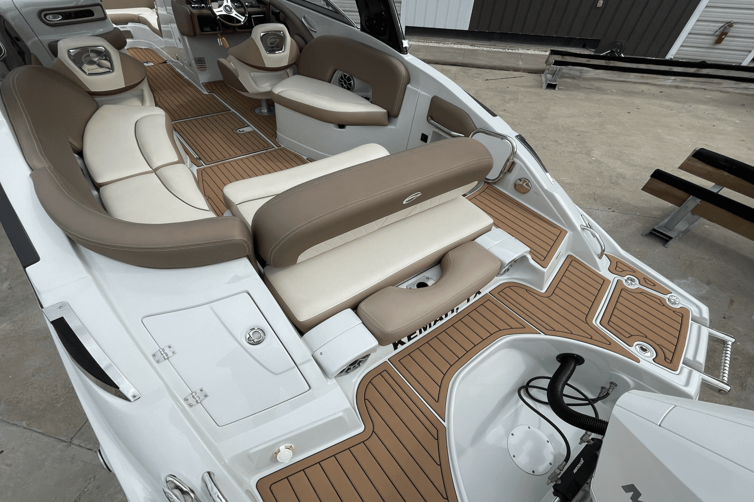 2019 Crownline ECLIPSE E275 XS Image Thumbnail #8