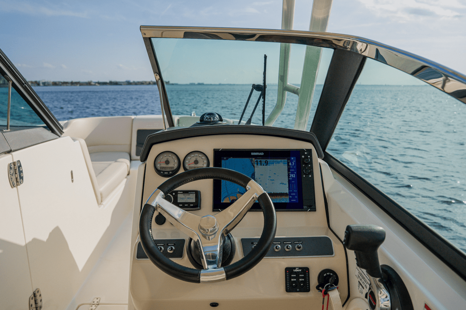 2018 Boston Whaler 230 VANTAGE Image Thumbnail #55