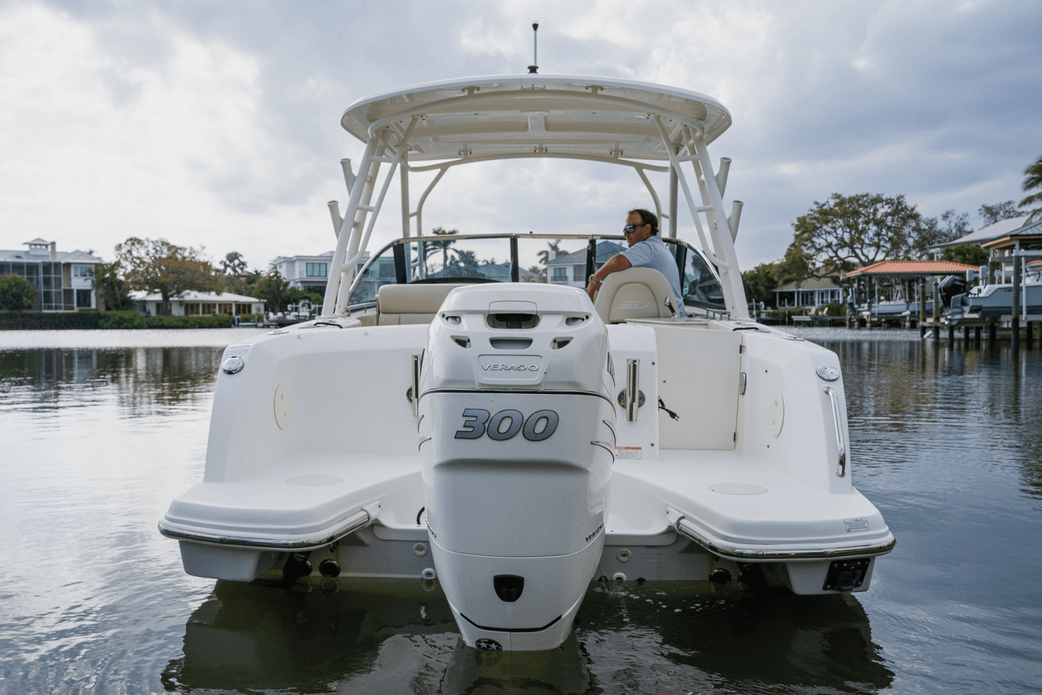 2018 Boston Whaler 230 VANTAGE Image Thumbnail #11