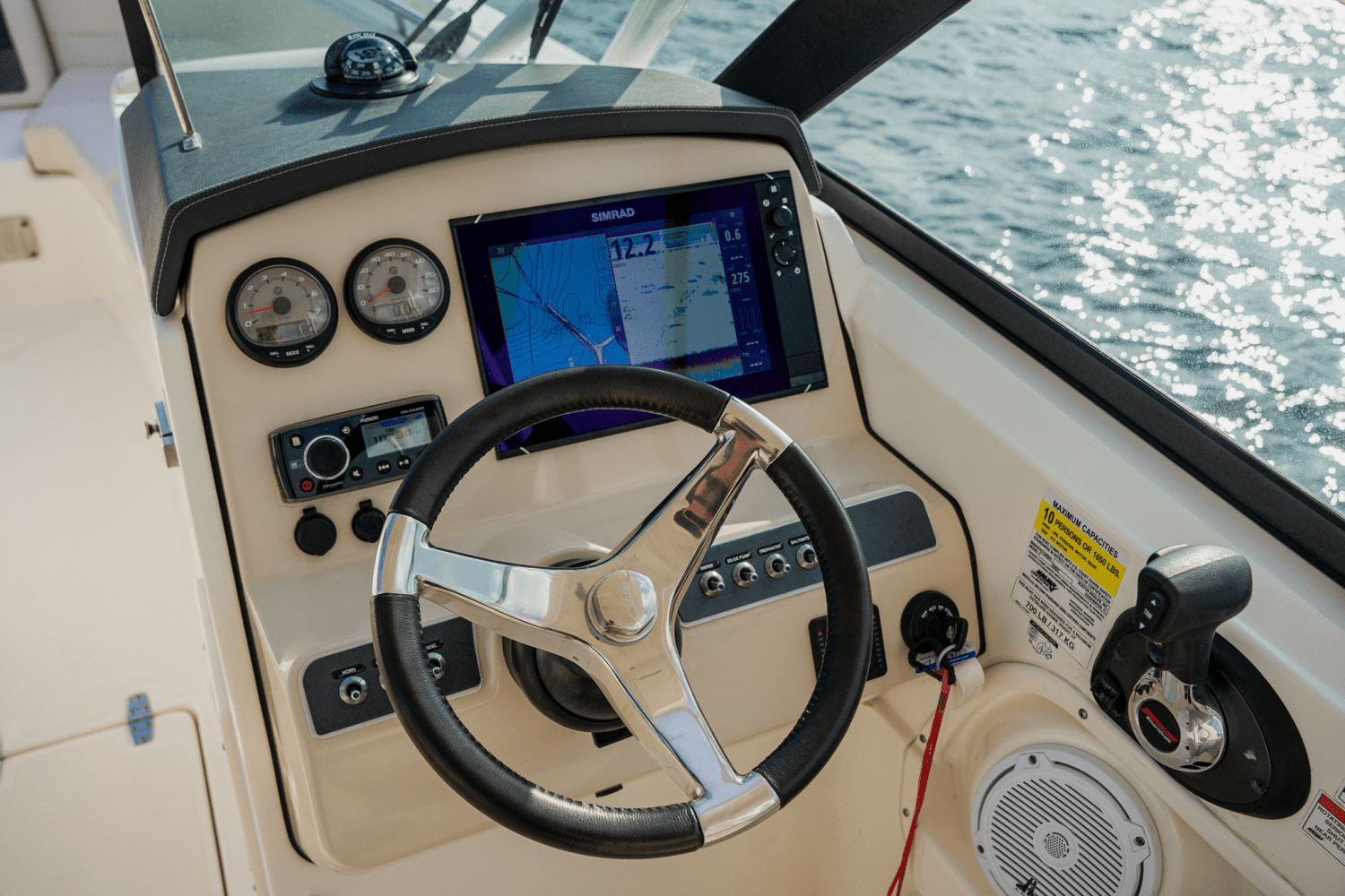 2018 Boston Whaler 230 VANTAGE Image Thumbnail #52