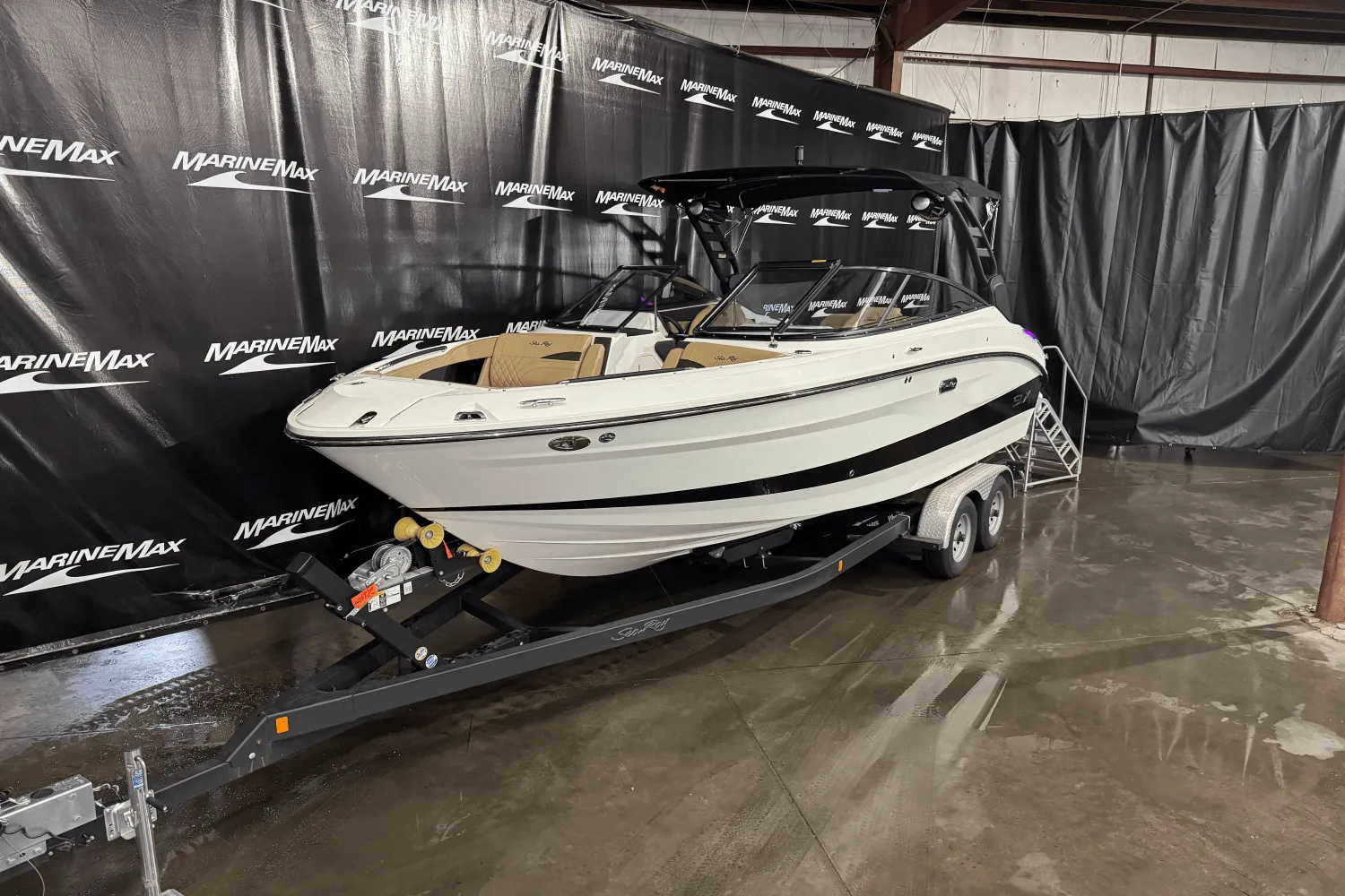 2025 Sea Ray SLX 260 Surf Image Thumbnail #0