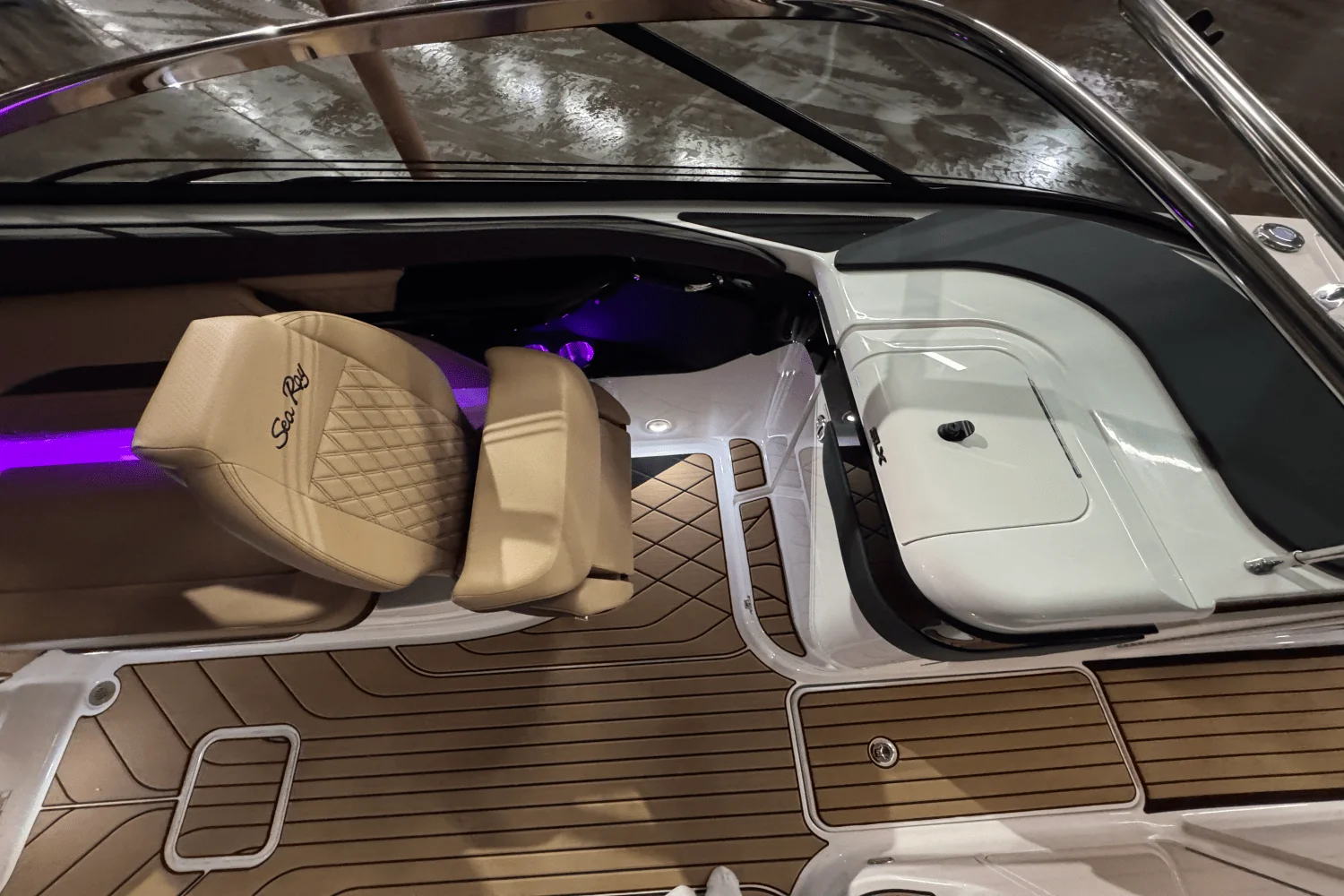 2025 Sea Ray SLX 260 Surf Image Thumbnail #21