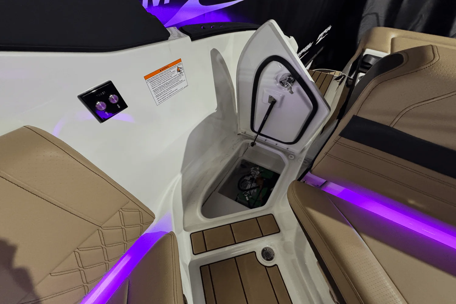 2025 Sea Ray SLX 260 Surf Image Thumbnail #13