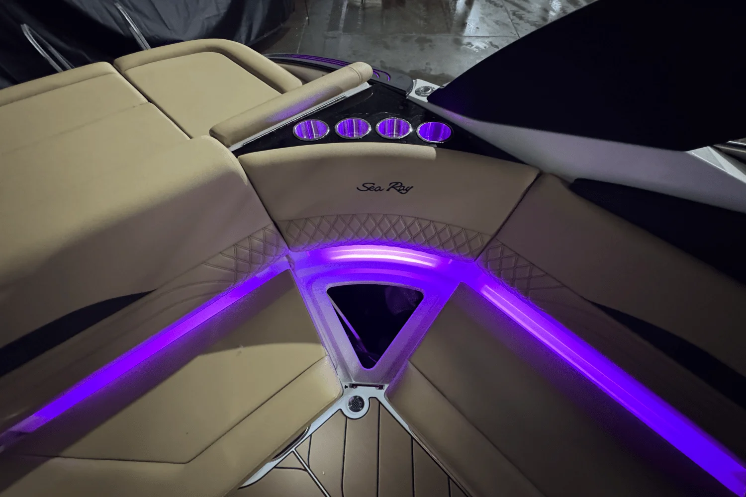 2025 Sea Ray SLX 260 Surf Image Thumbnail #15