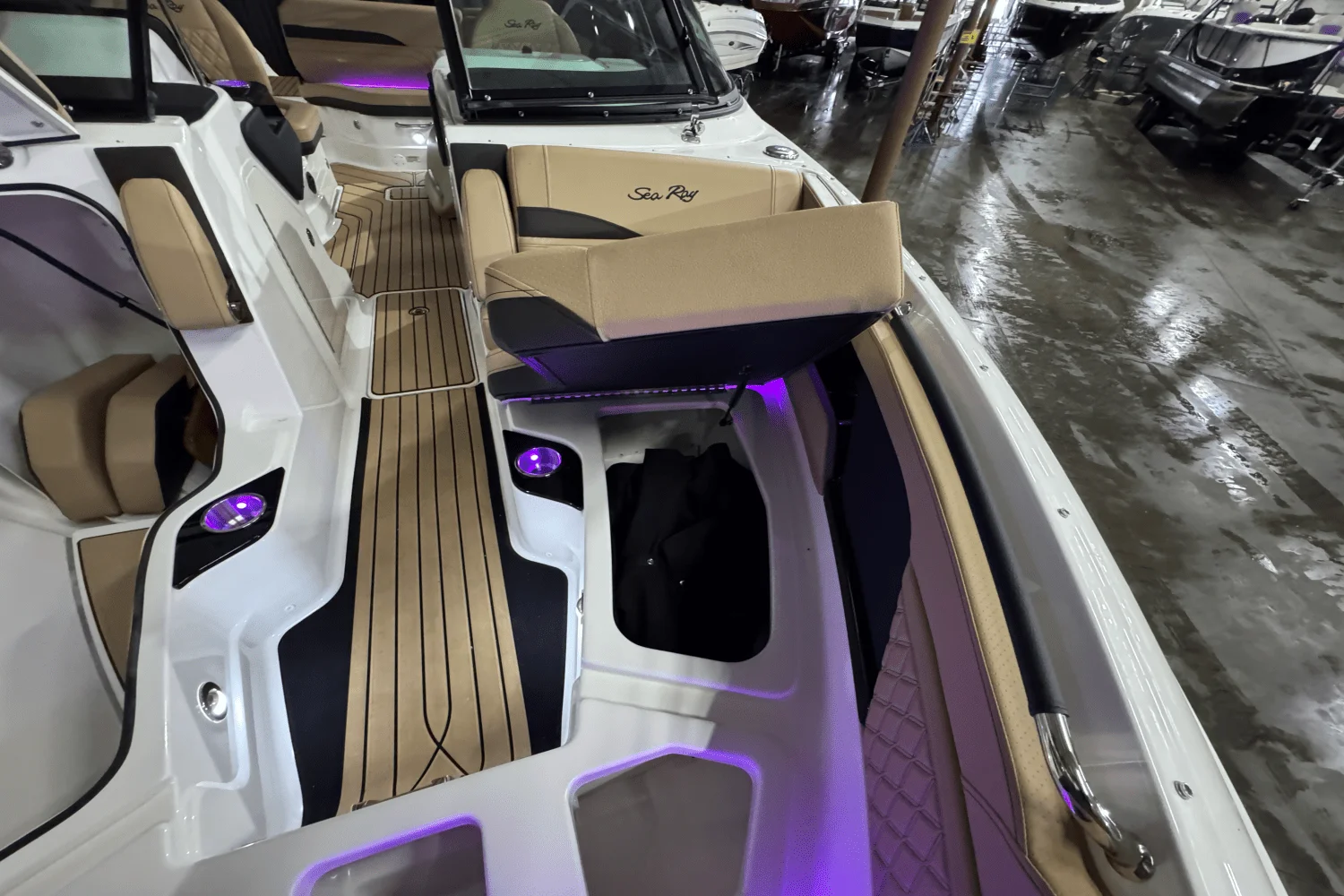 2025 Sea Ray SLX 260 Surf Image Thumbnail #44