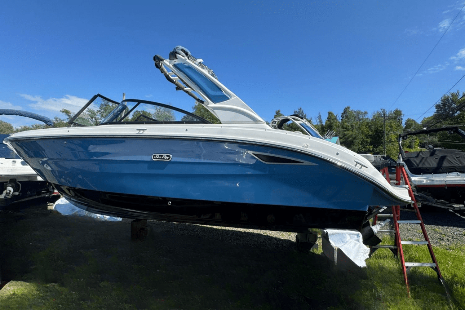 2025 Sea Ray SDX 270 Image Thumbnail #1