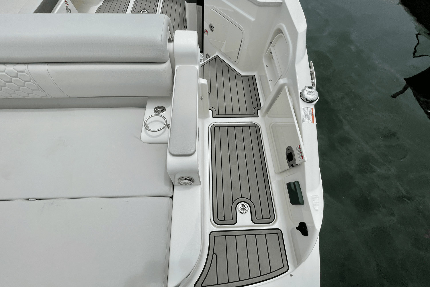 2025 Sea Ray SDX 290 Outboard Image Thumbnail #4