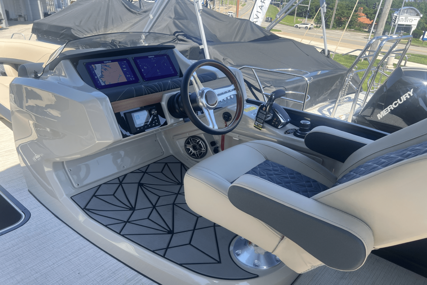 2025 Harris Grand Mariner 250 Image Thumbnail #1