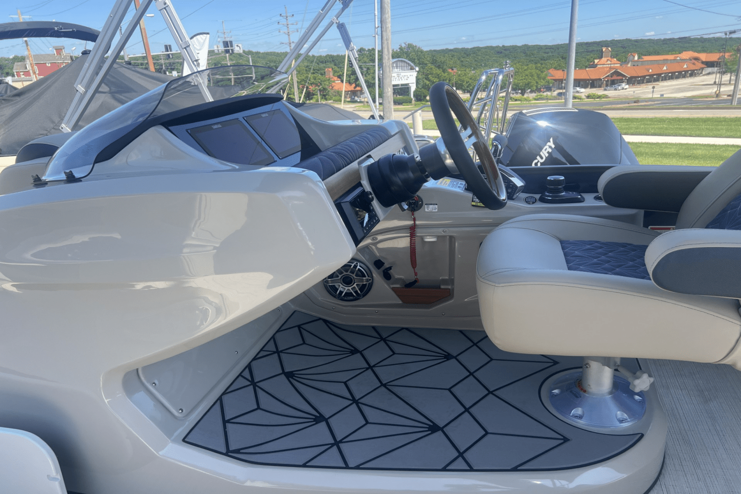 2025 Harris Grand Mariner 250 Image Thumbnail #32