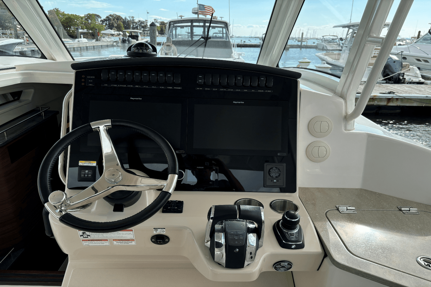 2020 Boston Whaler 350 EX Image Thumbnail #12