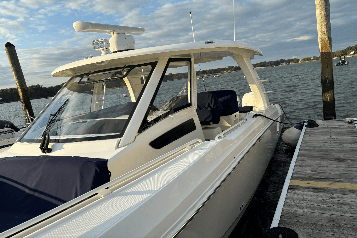 2020 Boston Whaler 350 EX Image Thumbnail #3