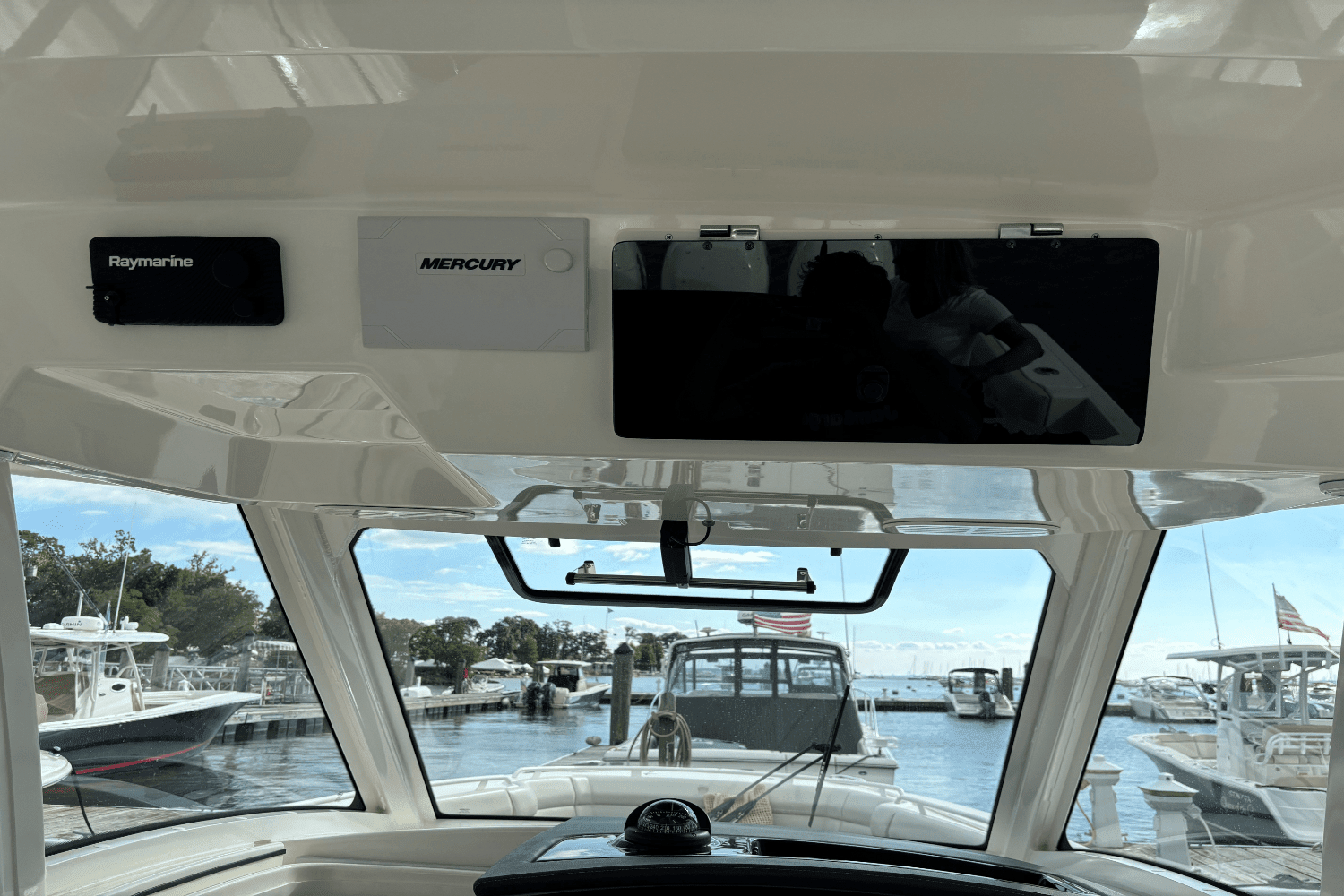 2020 Boston Whaler 350 EX Image Thumbnail #13