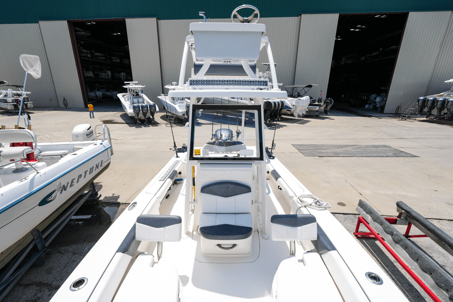 2019 Robalo 246 Image Thumbnail #12