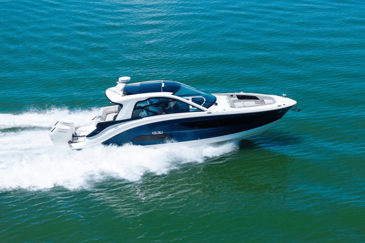 2025 Sea Ray Sundancer 370 Outboard Image Thumbnail #21