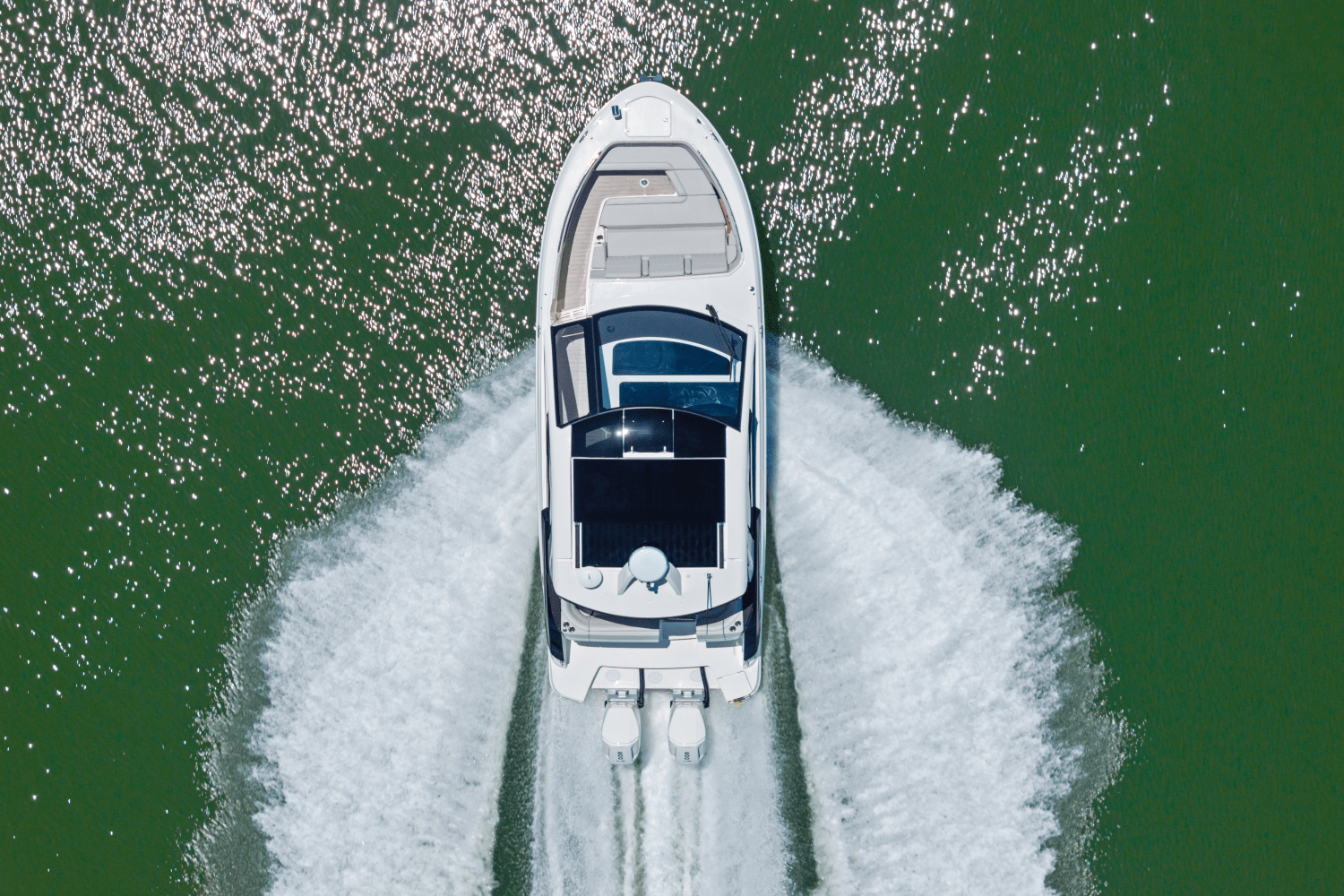2025 Sea Ray Sundancer 370 Outboard Image Thumbnail #19