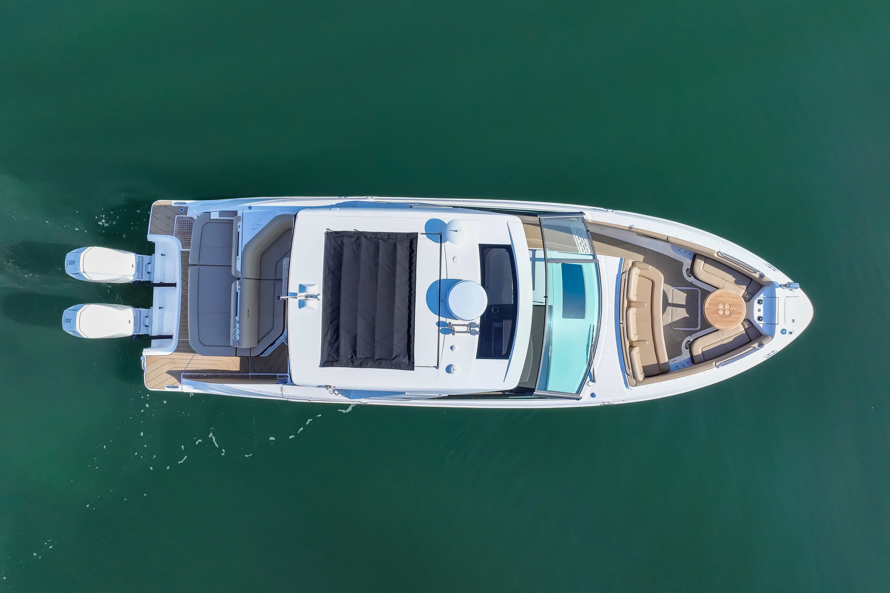 2025 Sea Ray SLX 400 Outboard Image Thumbnail #4