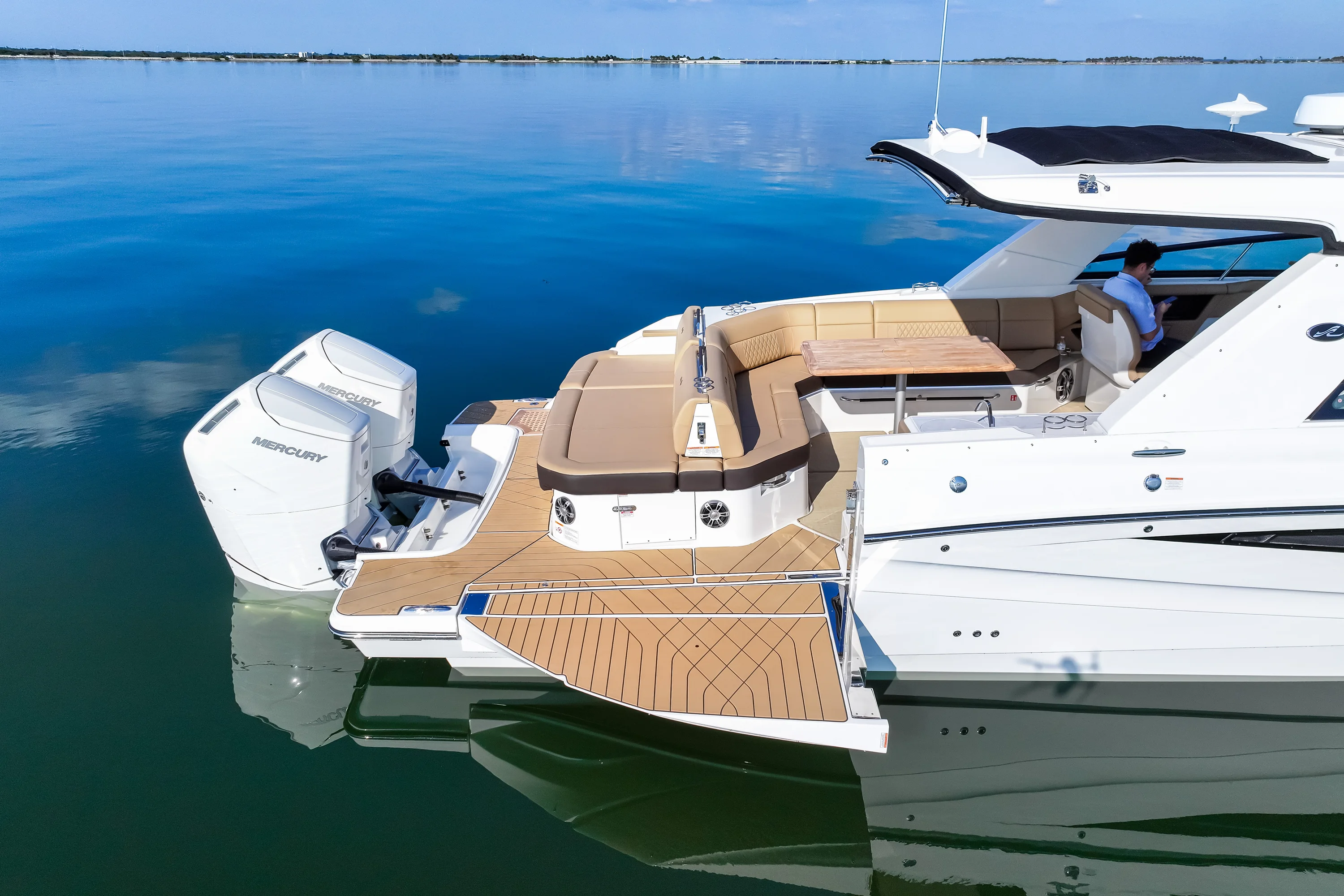 2025 Sea Ray SLX 400 Outboard Image Thumbnail #13