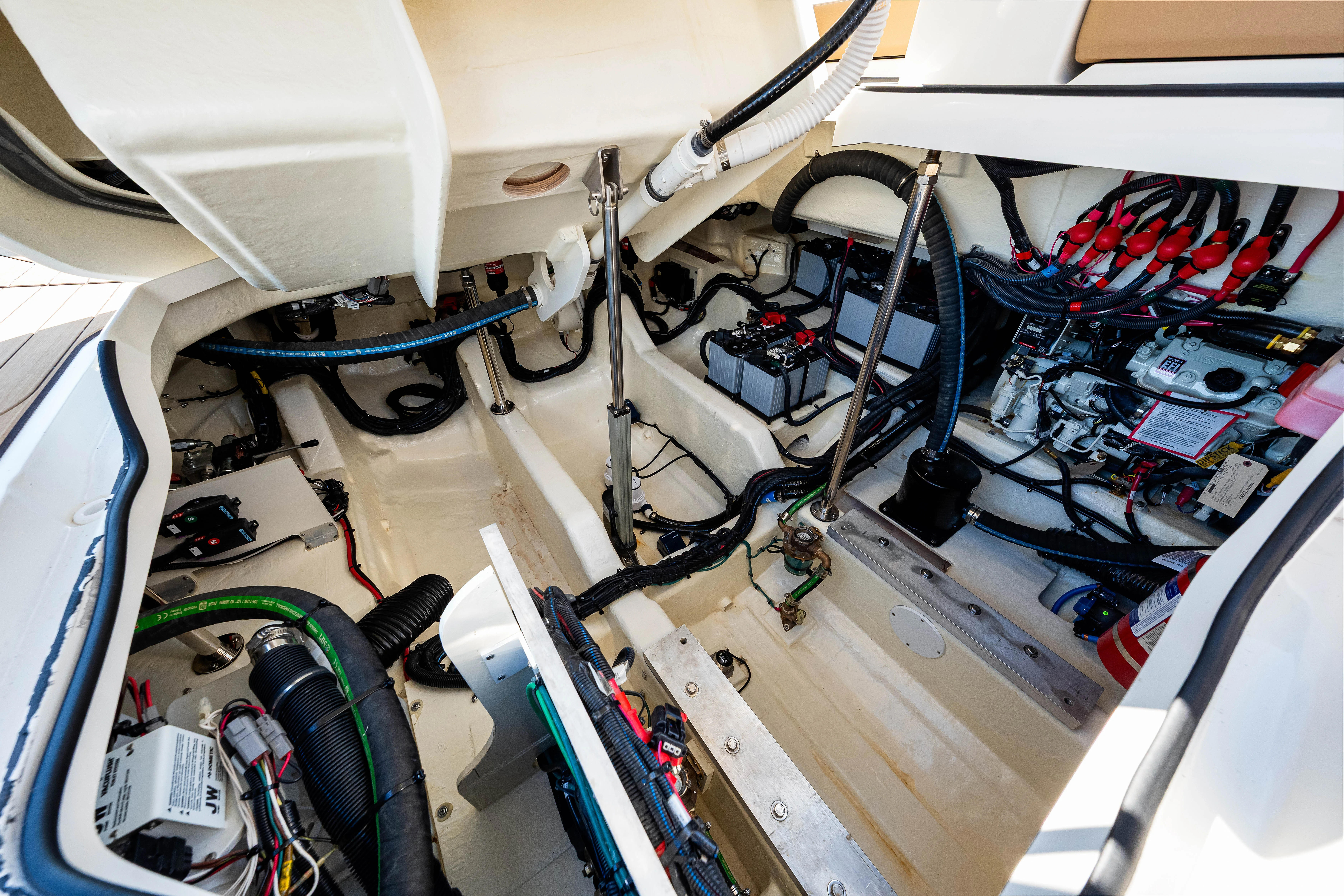 2025 Sea Ray SLX 400 Outboard Image Thumbnail #57