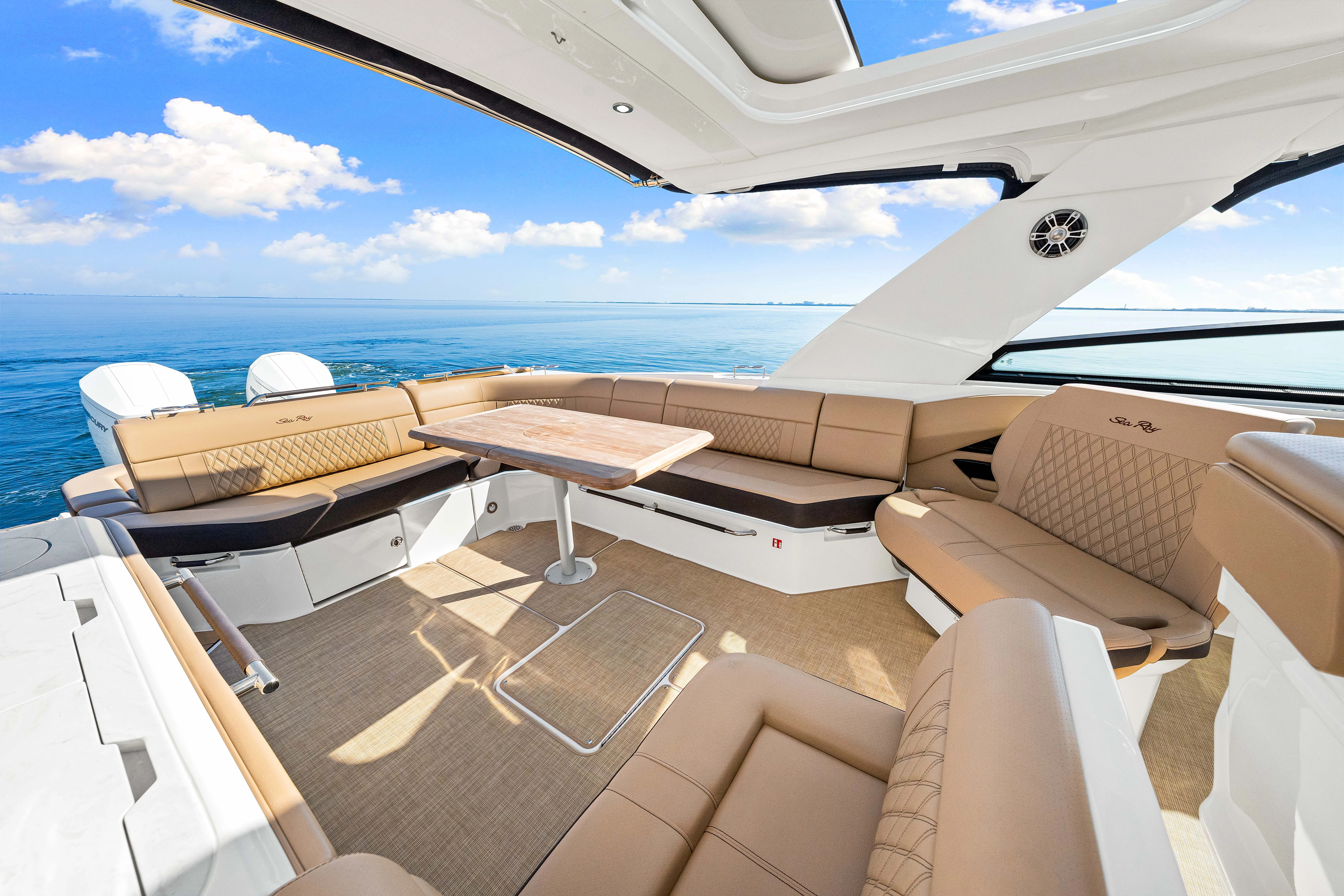 2025 Sea Ray SLX 400 Outboard Image Thumbnail #35