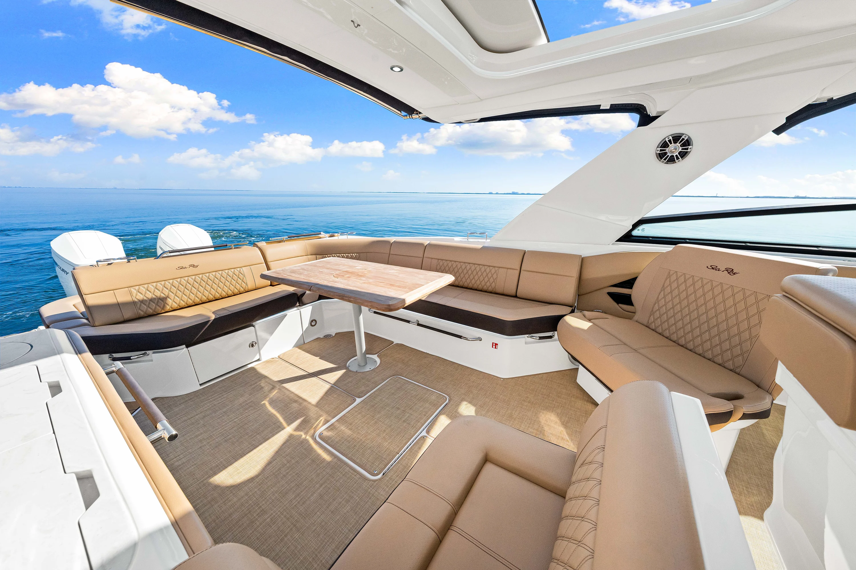 2025 Sea Ray SLX 400 Outboard Image Thumbnail #35