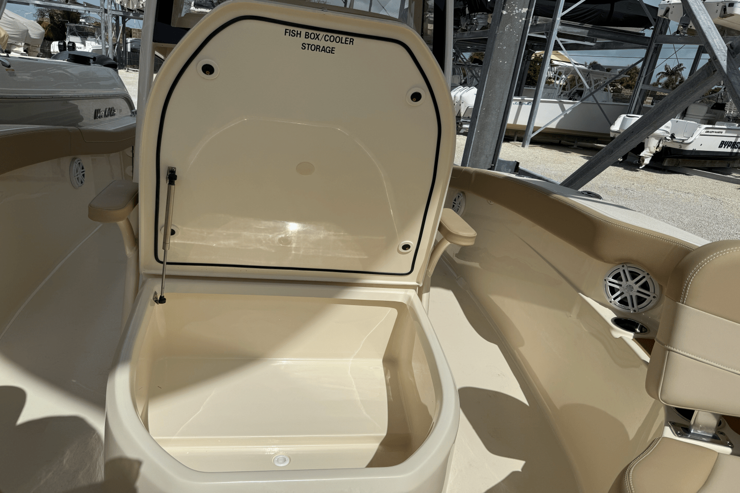 2026 Scout 215 XSF Image Thumbnail #3