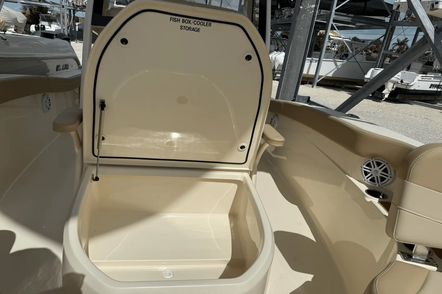 2026 Scout 215 XSF Image Thumbnail #3