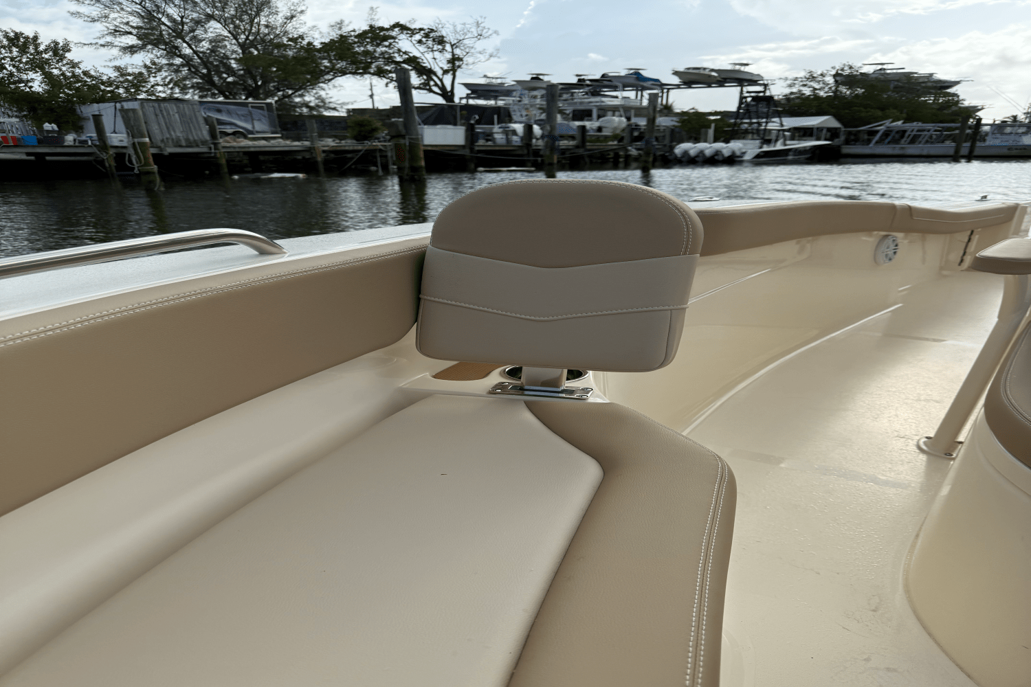 2026 Scout 215 XSF Image Thumbnail #11