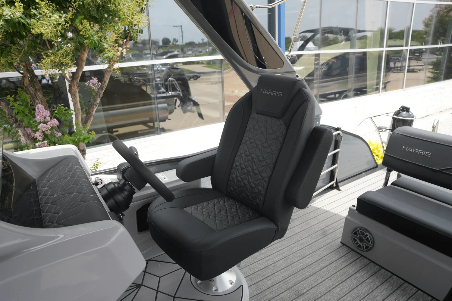 2025 Harris Grand Mariner 250 Image Thumbnail #19