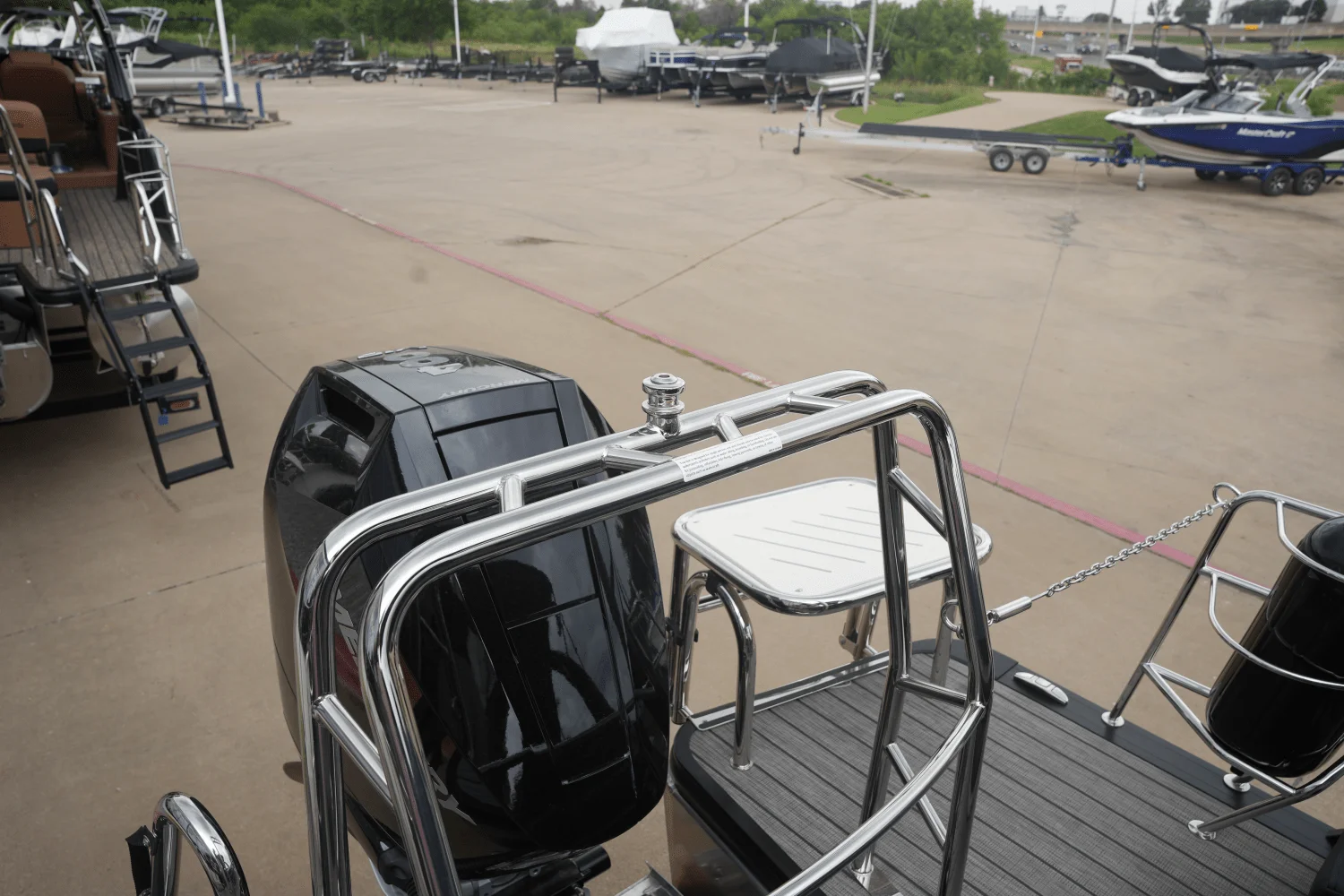 2025 Harris Grand Mariner 250 Image Thumbnail #7