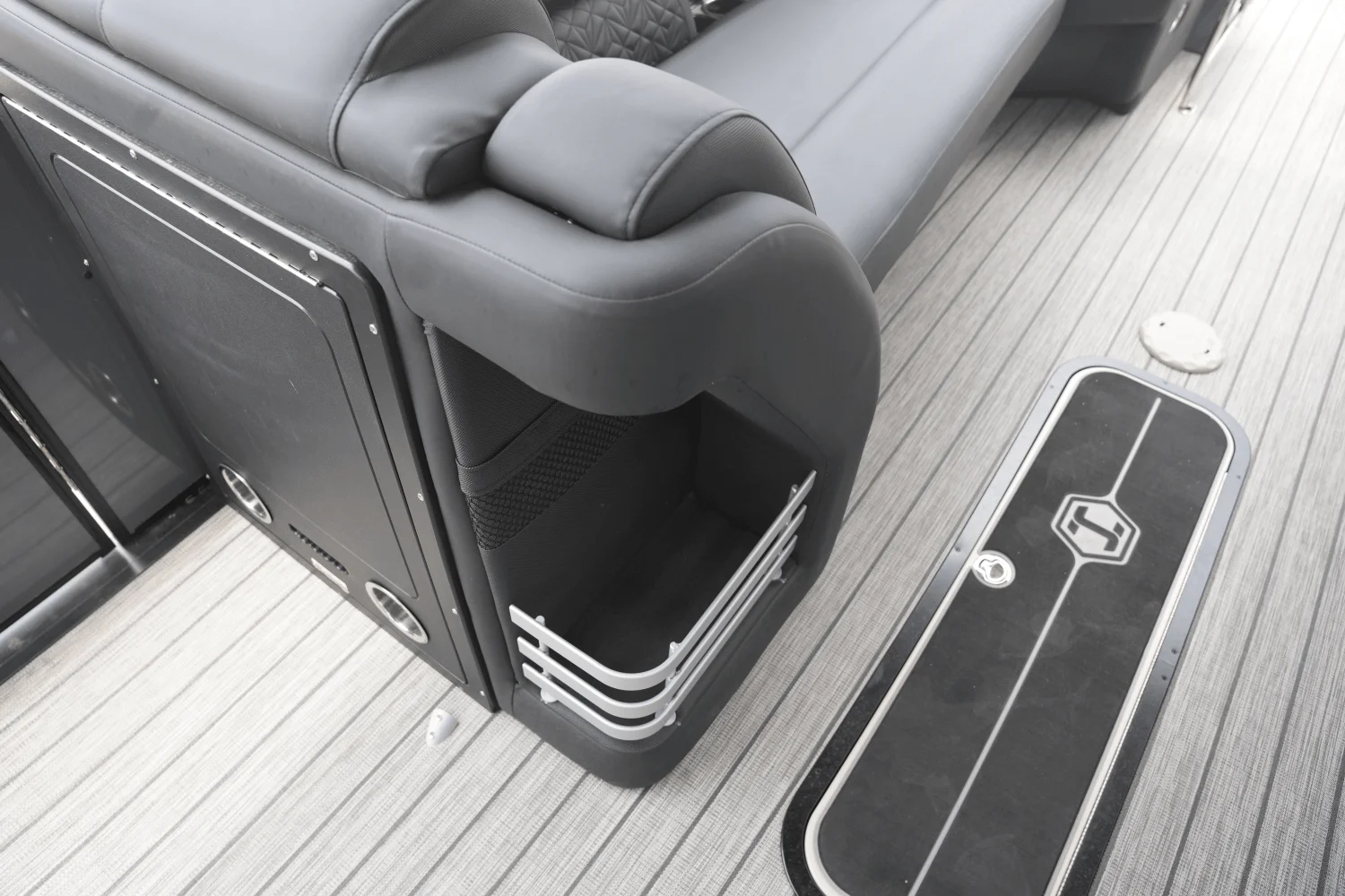 2025 Harris Grand Mariner 250 Image Thumbnail #24