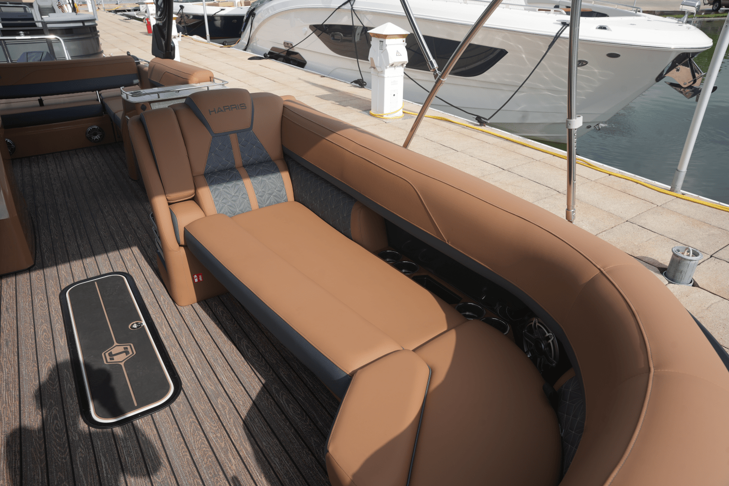2025 Harris 270 Grand Mariner Image Thumbnail #9