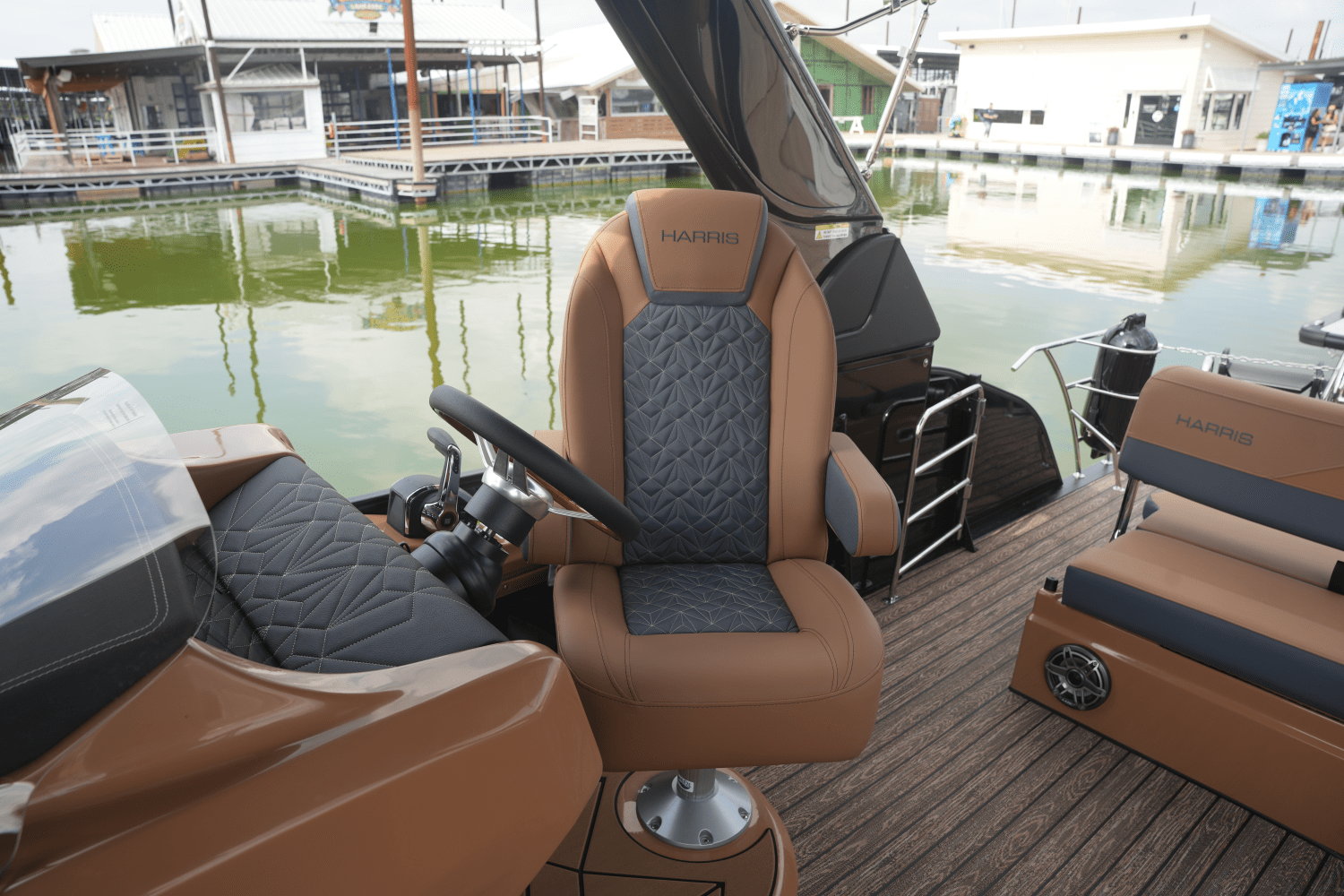2025 Harris 270 Grand Mariner Image Thumbnail #14