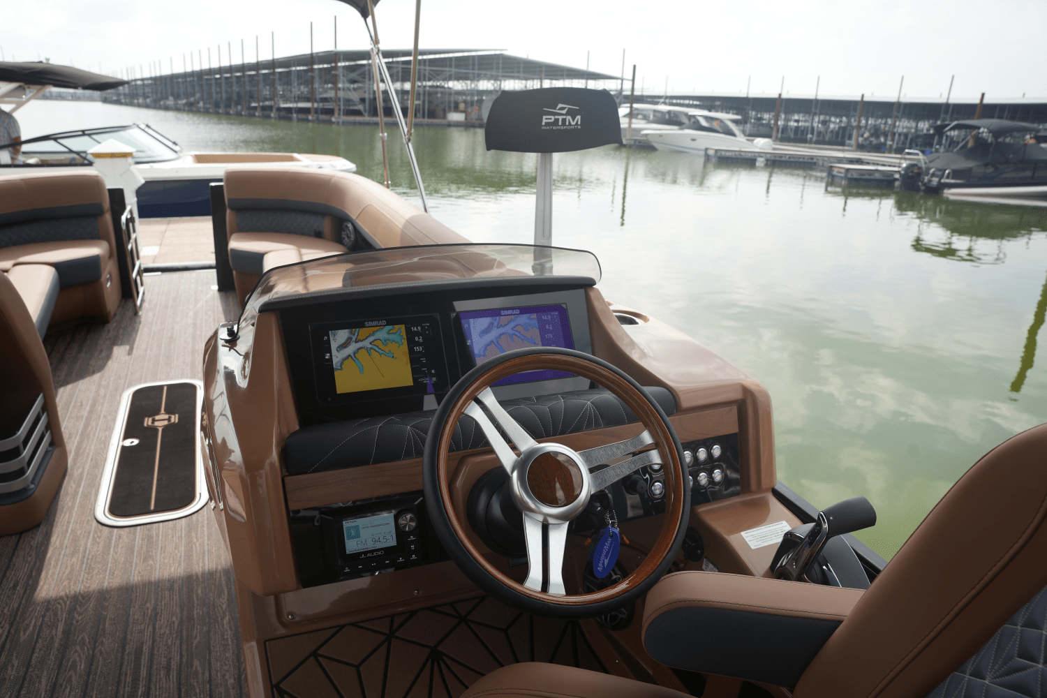 2025 Harris 270 Grand Mariner Image Thumbnail #15
