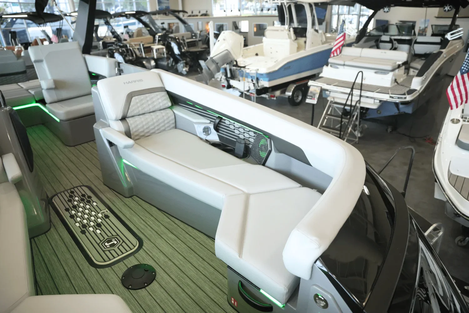 2025 Harris 250 Crowne Image Thumbnail #10