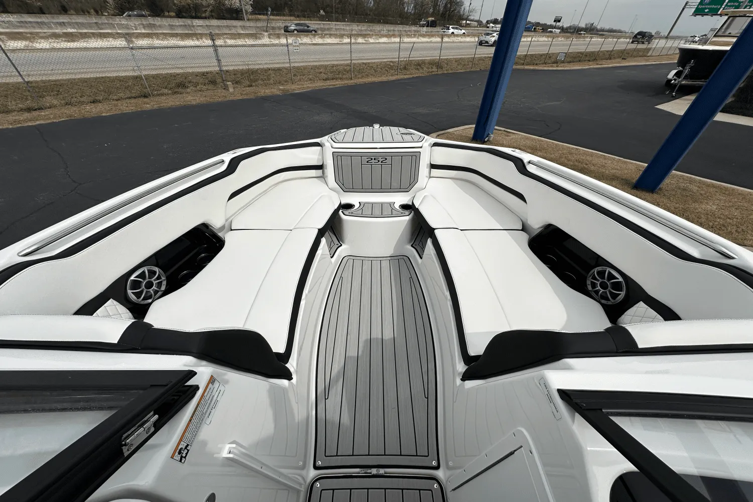 2025 Yamaha 252SE Image Thumbnail #20
