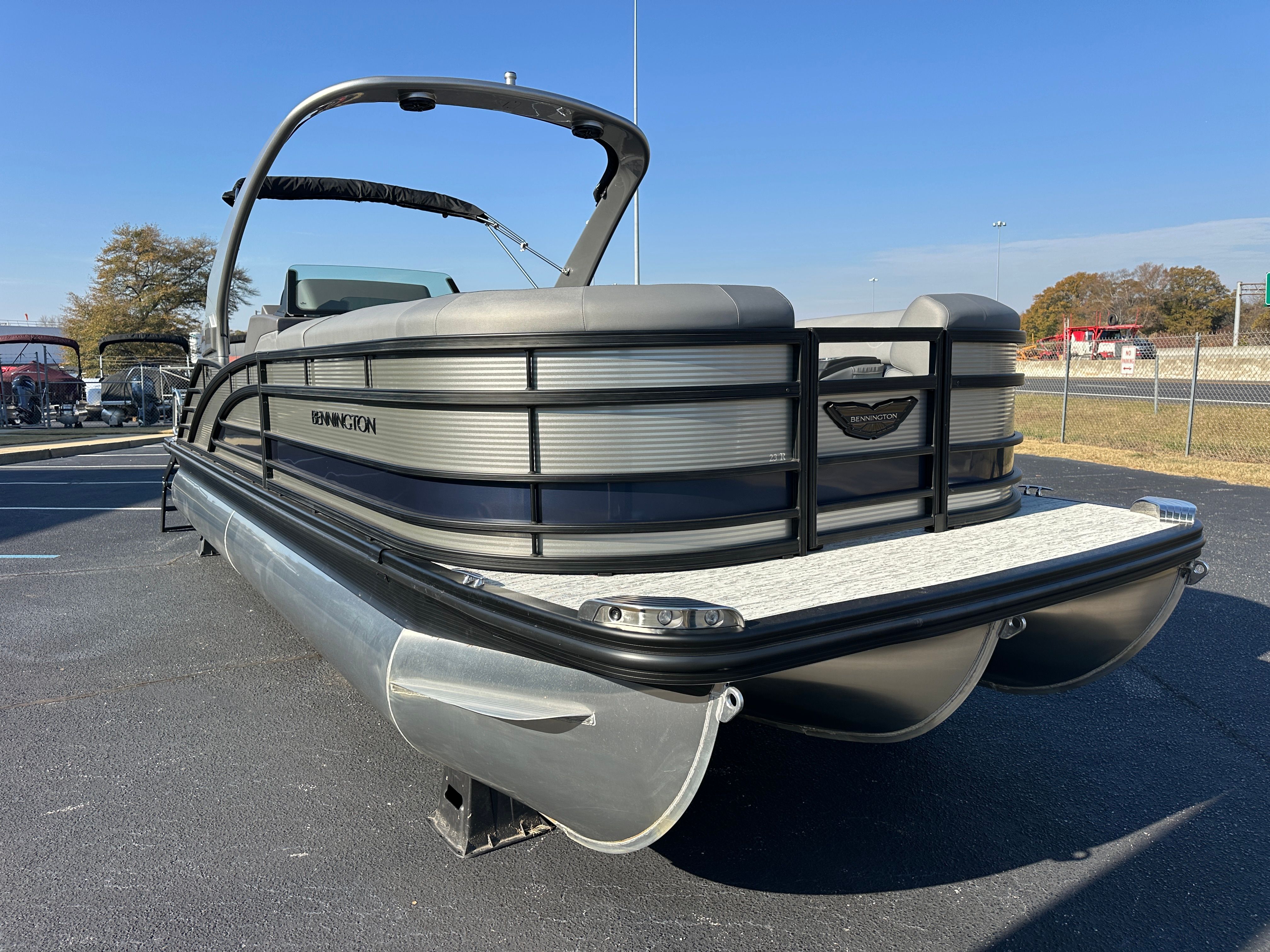 2025 Bennington 23RSBA Image Thumbnail #4