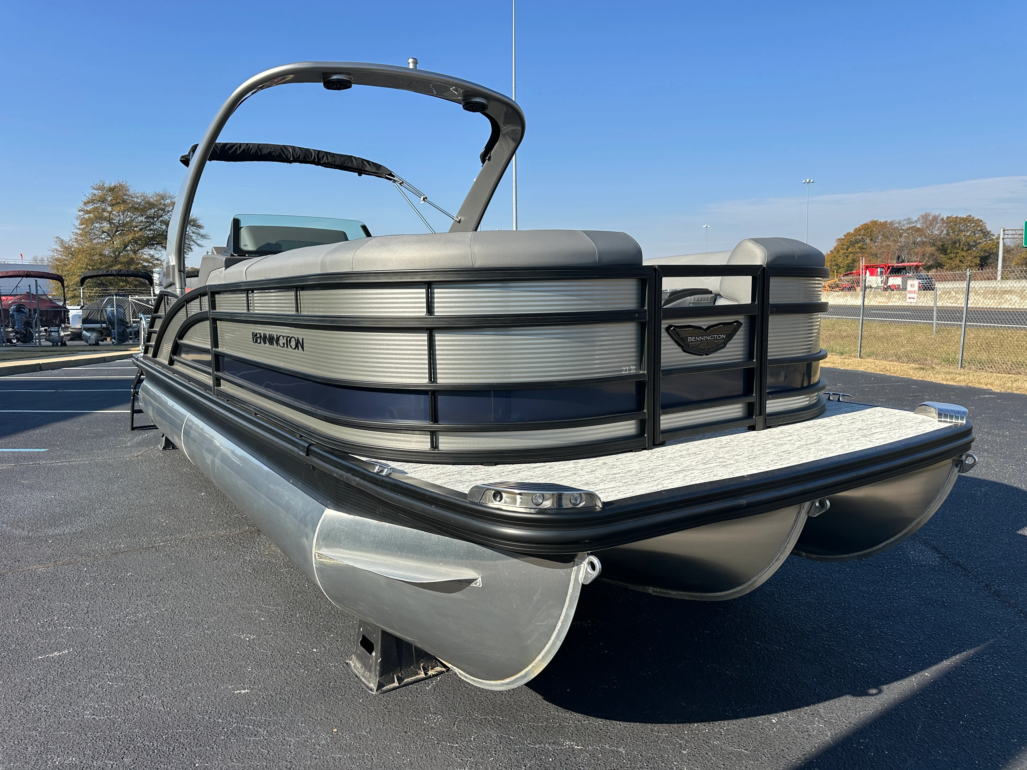 2025 Bennington 23RSBA Image Thumbnail #4